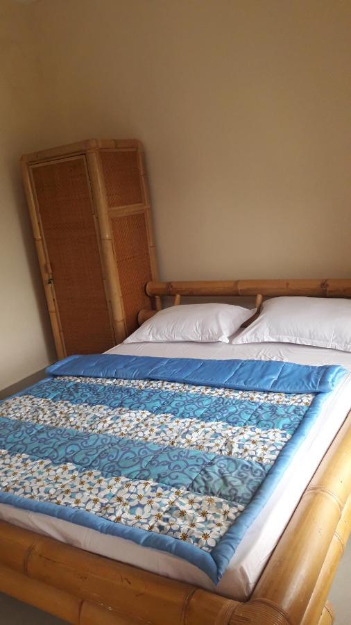 Waterfall Guest House สุขาวาตี ภายนอก รูปภาพ