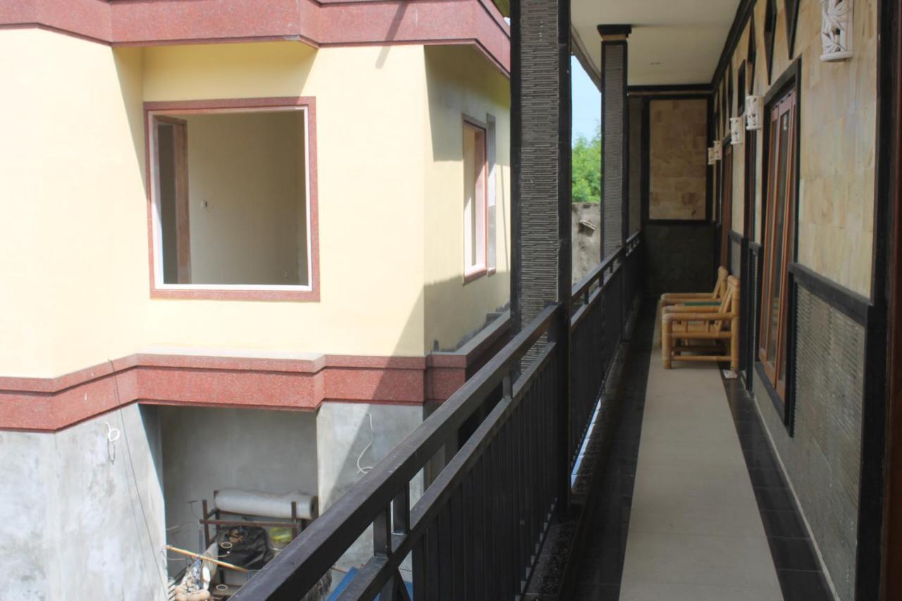 Waterfall Guest House สุขาวาตี ภายนอก รูปภาพ